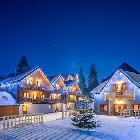 Family Hotel Kaskad Bukovel Extérieur photo