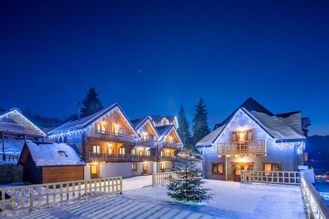 Family Hotel Kaskad Bukovel Extérieur photo