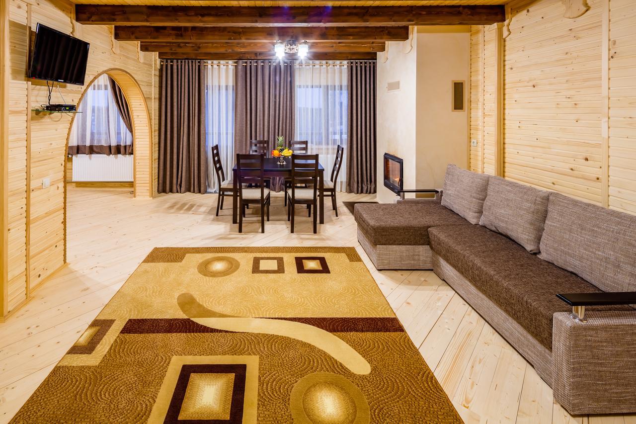 Family Hotel Kaskad Bukovel Extérieur photo