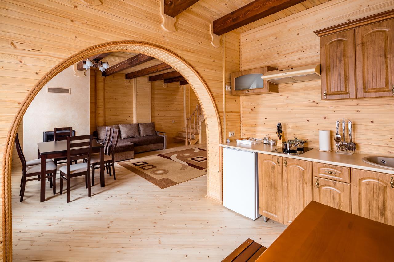 Family Hotel Kaskad Bukovel Extérieur photo