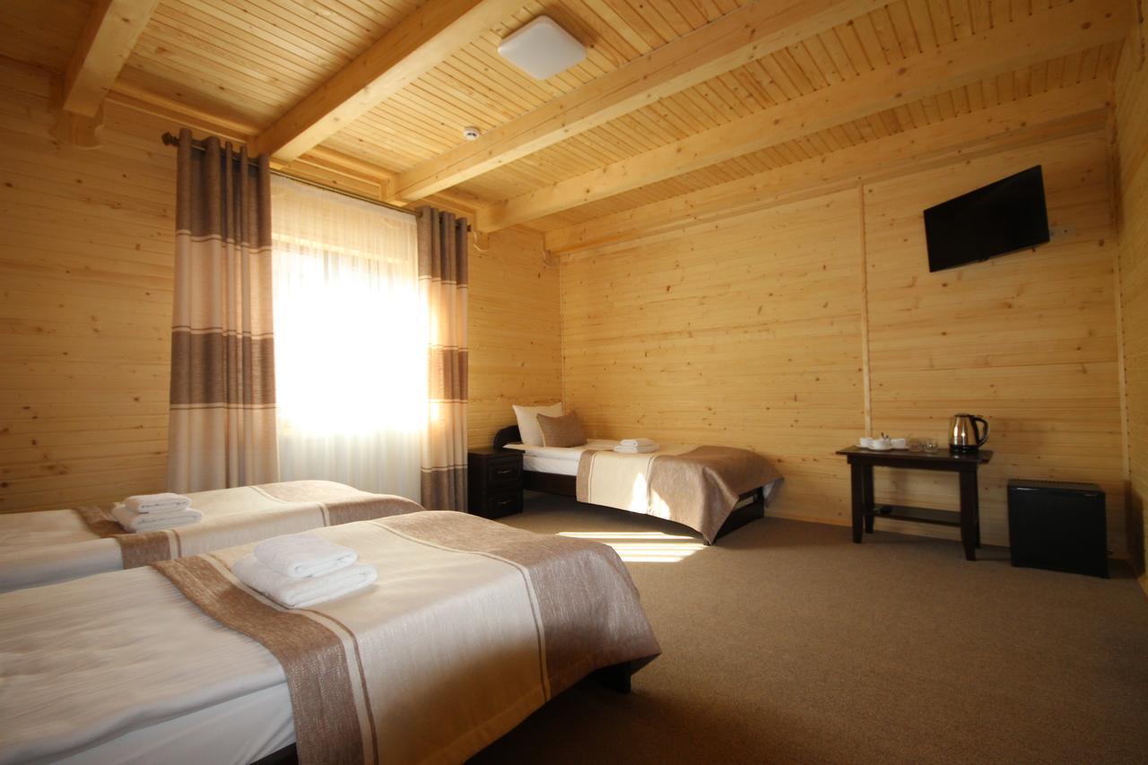 Family Hotel Kaskad Bukovel Extérieur photo