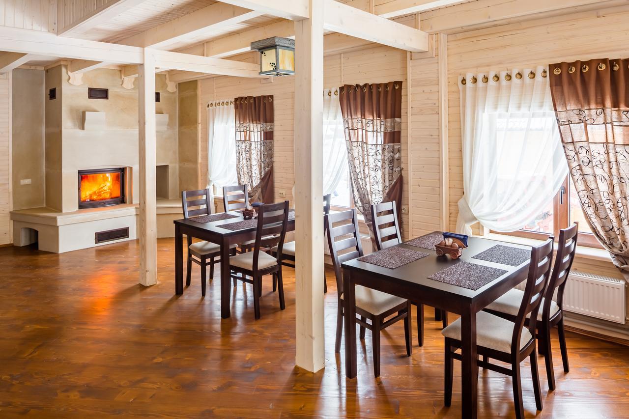 Family Hotel Kaskad Bukovel Extérieur photo