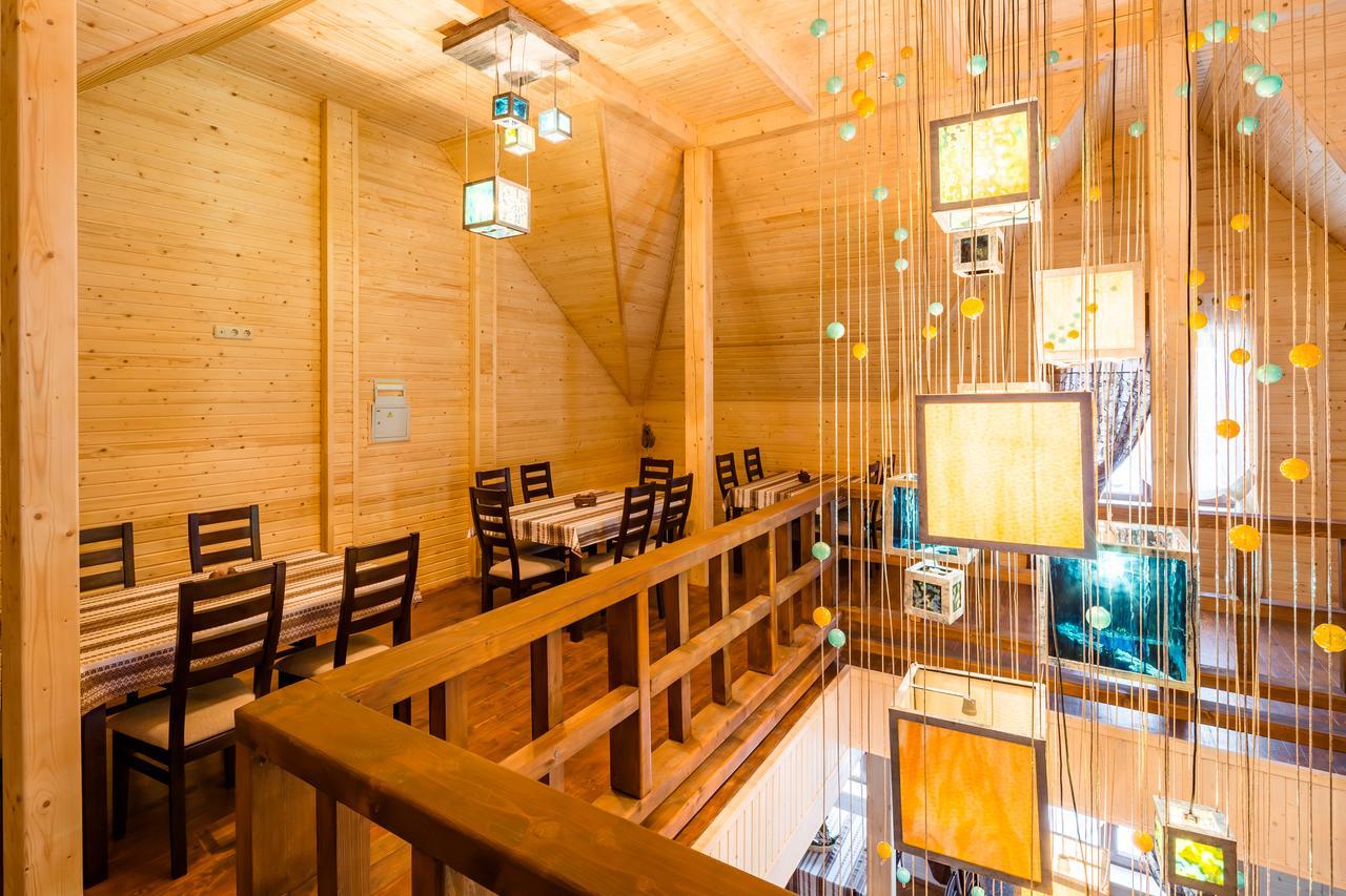 Family Hotel Kaskad Bukovel Extérieur photo