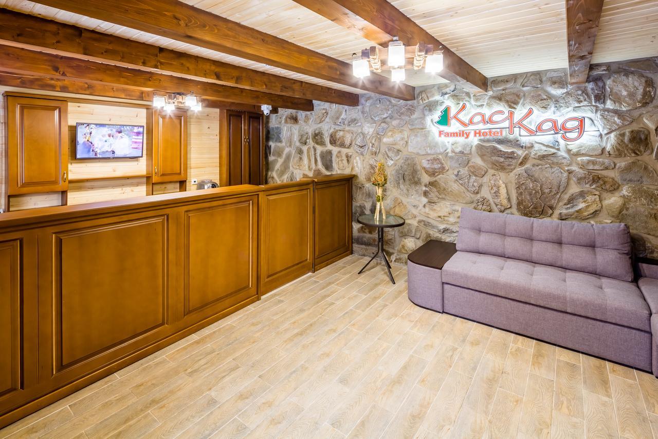 Family Hotel Kaskad Bukovel Extérieur photo