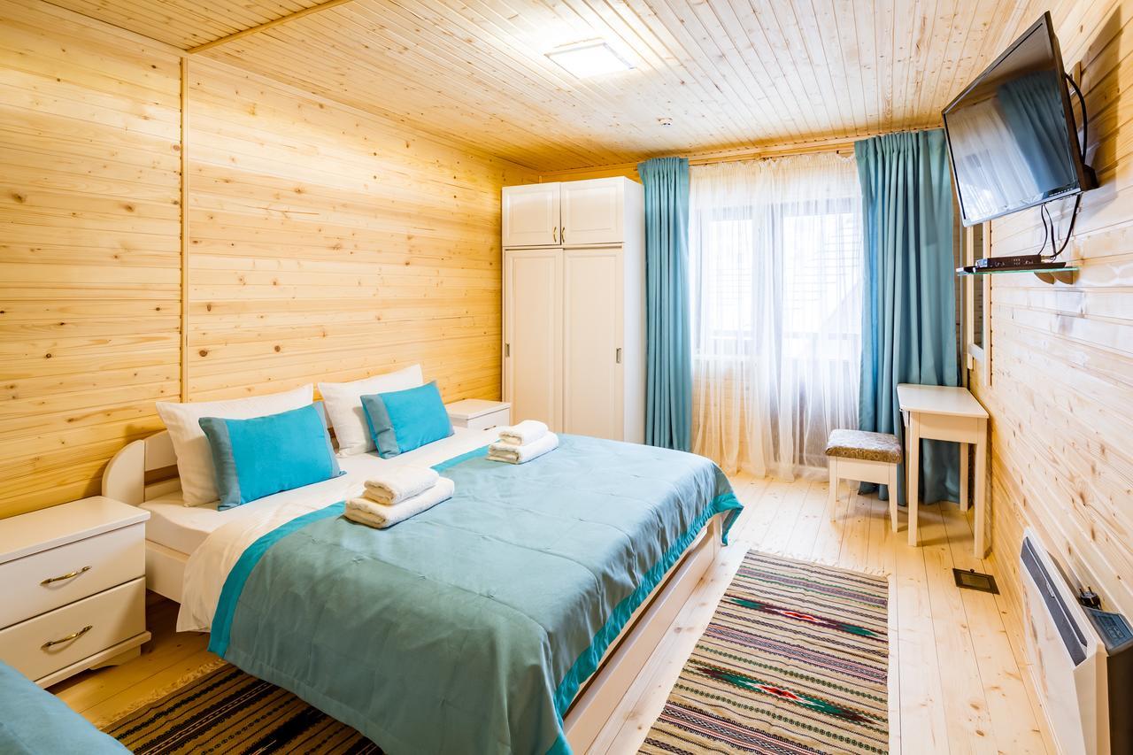 Family Hotel Kaskad Bukovel Extérieur photo