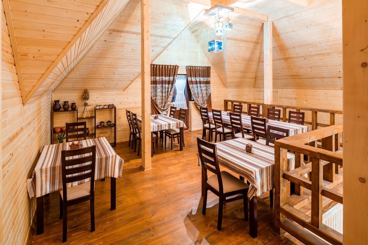Family Hotel Kaskad Bukovel Extérieur photo