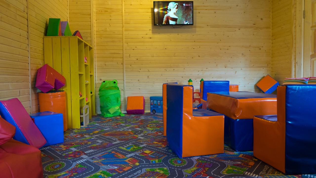 Family Hotel Kaskad Bukovel Extérieur photo